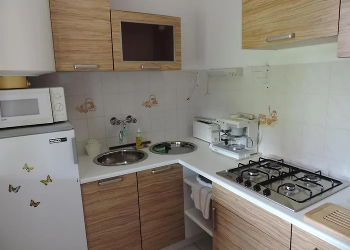 Fuevesi Vendeghaz 3*